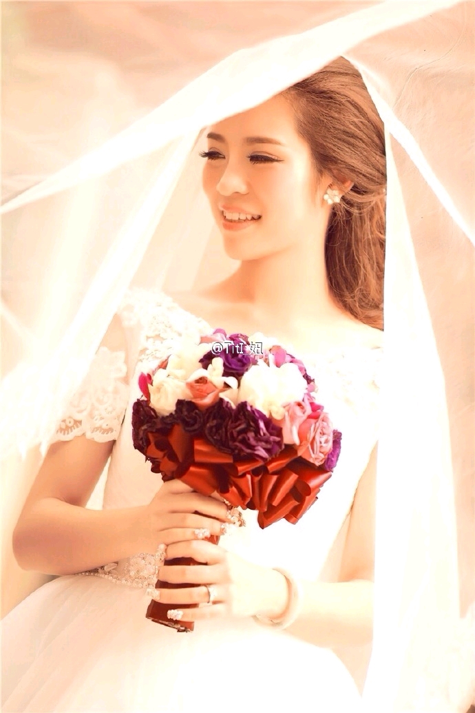 中超国脚太太团,中超太太团第一名