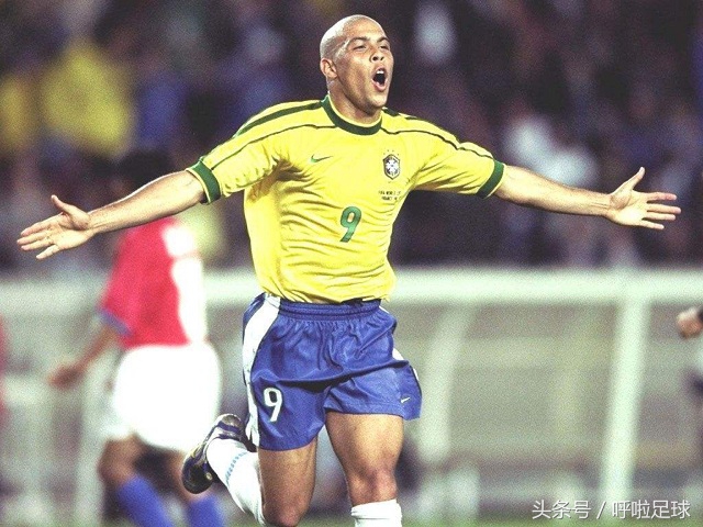 罗纳尔多外星人高光时刻,罗纳尔多过人激进