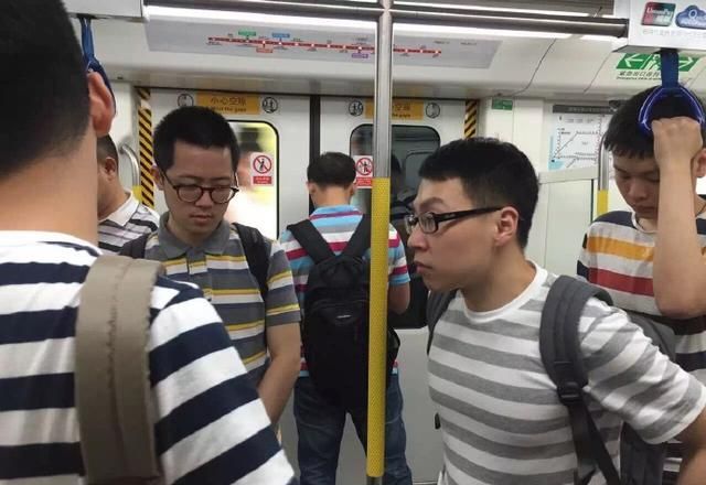 穿特步相亲被拒原视频,穿特步相亲失败视频