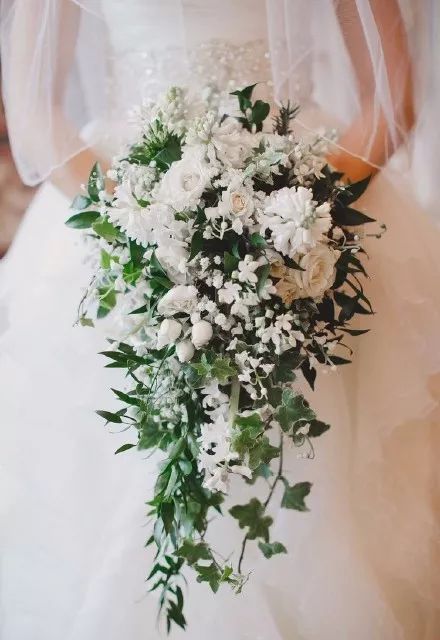 宋慧乔婚礼手捧花铃兰花价格惊人,宋慧乔婚礼手捧花是什么花