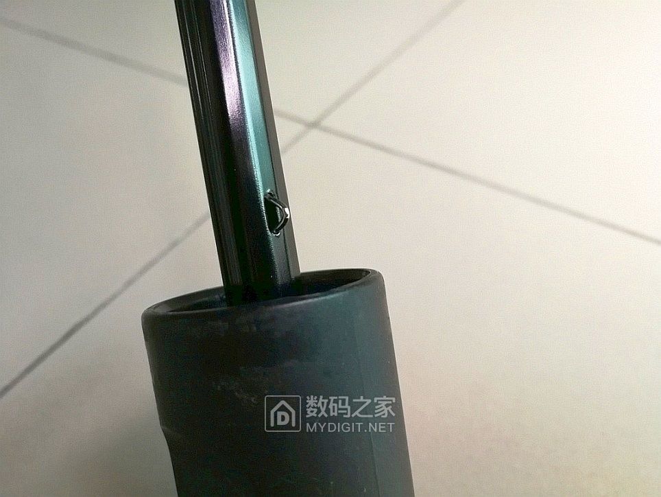 雨伞可以自动修复吗,雨伞可以用自喷漆吗