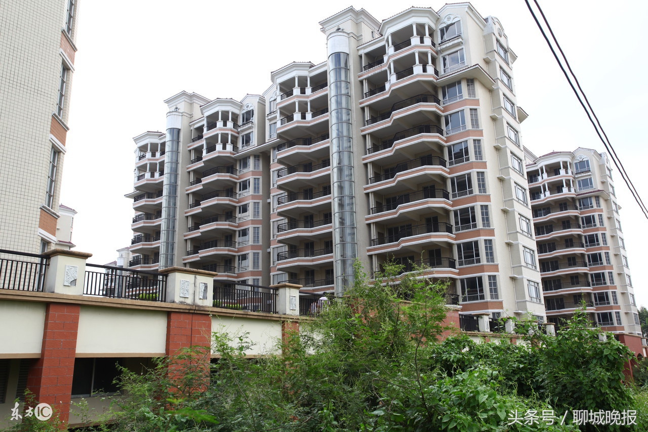 买的门面房40年到期了房子怎么办,40年产权二手门面房到期了怎么办