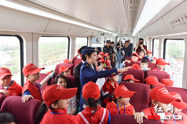 长沙磁浮快线从高铁南到机场多久,长沙磁浮快线首末班时间