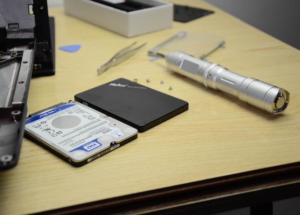 自己动手给笔记本升级固态硬盘,分享经验笔记本升级ssd的三大方案