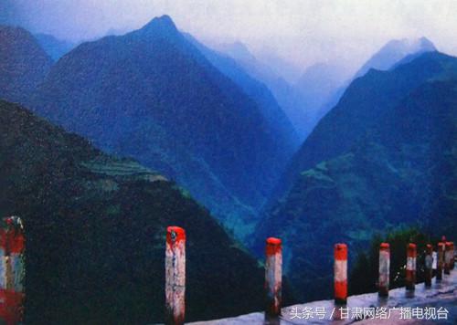 天门山下,天门山索道下站雪景