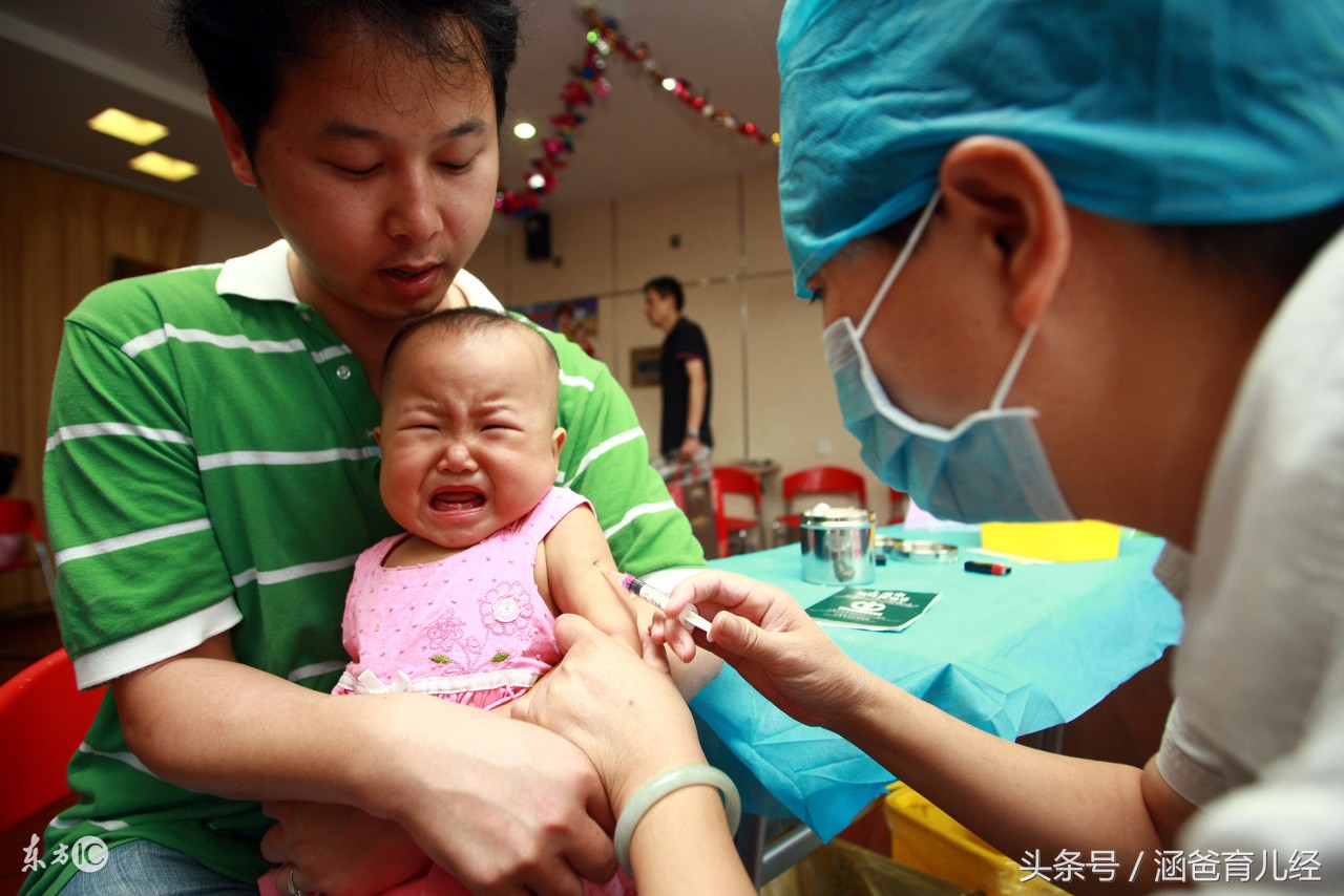 育儿记录：女儿昨天接种疫苗后，晚上出现不良反应！