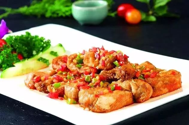 宏村和歙县古城哪个更好,歙县古城和宏村哪个更值得去