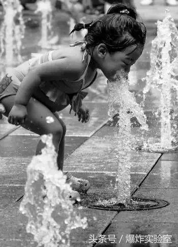 柠檬酸和小苏打怎样做成彩虹喷泉,醋加小苏打制作泡泡