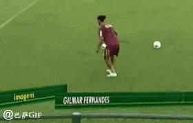 足球精灵小罗十大震惊世界时刻,足球精灵小罗的巅峰时刻