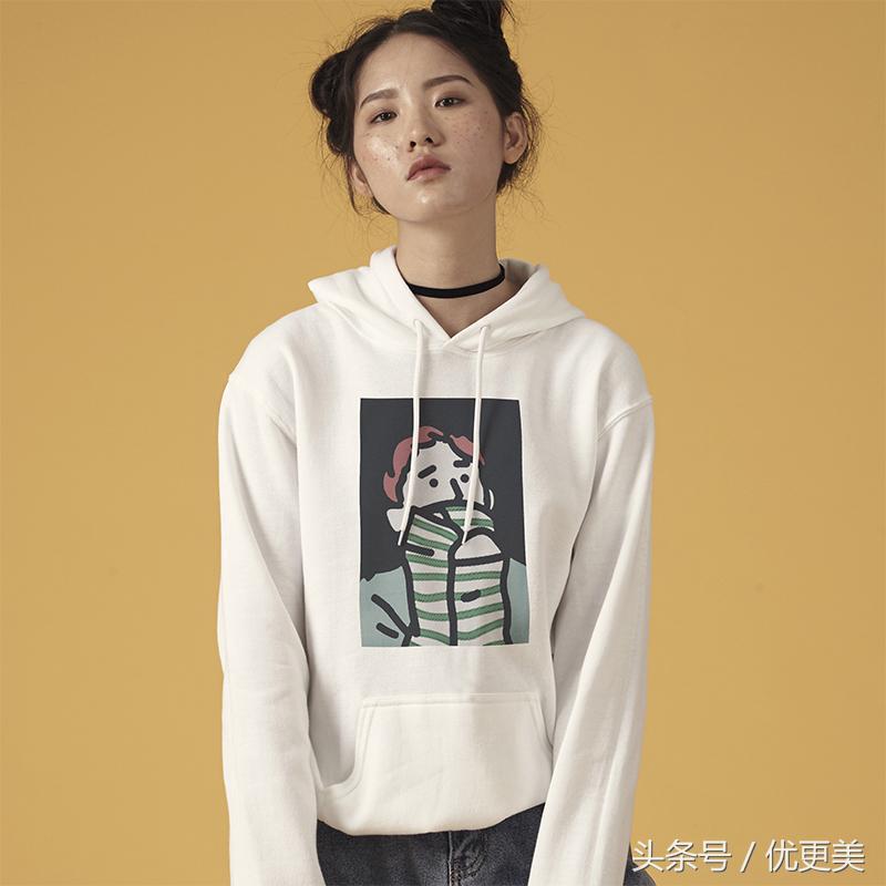 减龄连帽卫衣,连帽卫衣和连帽针织衫哪个减龄