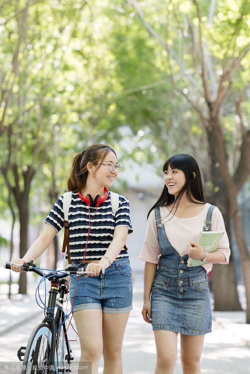 为何很多大学生浑浑噩噩还不知悔改？你见过养猪的人骂猪不聪明？