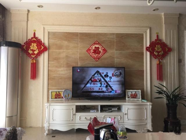 欧式客厅挂十字绣好不好看,新房子客厅装饰十字绣