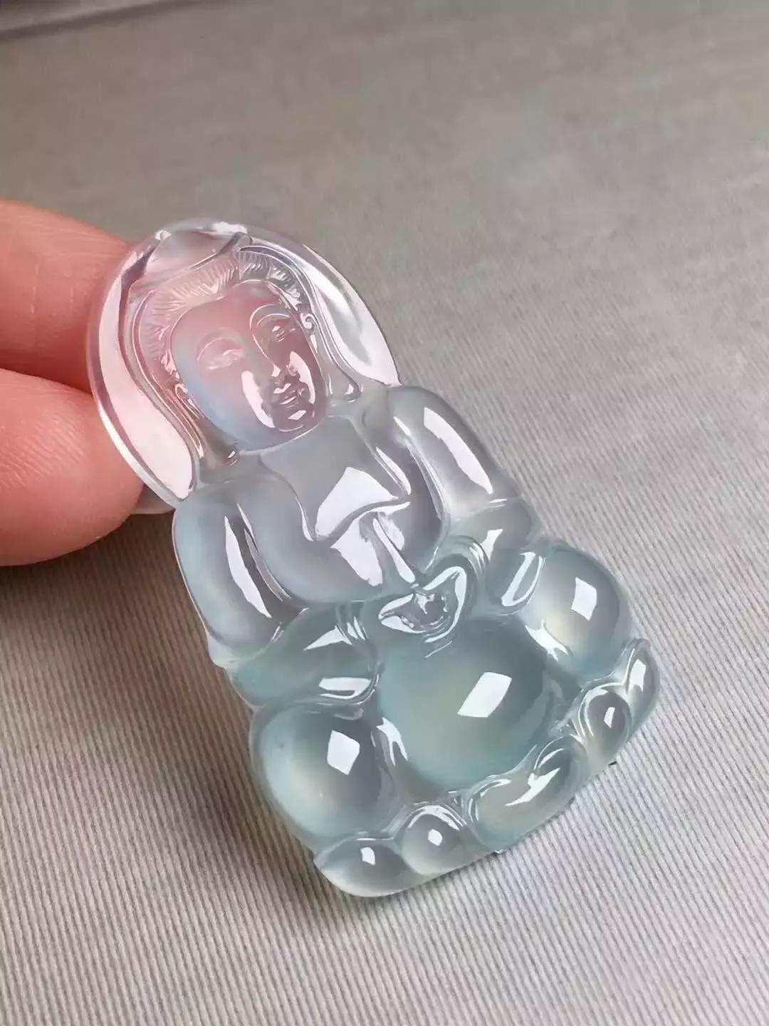 找谁说理去？30000买一只“翡翠”手镯，现在只值3000了？