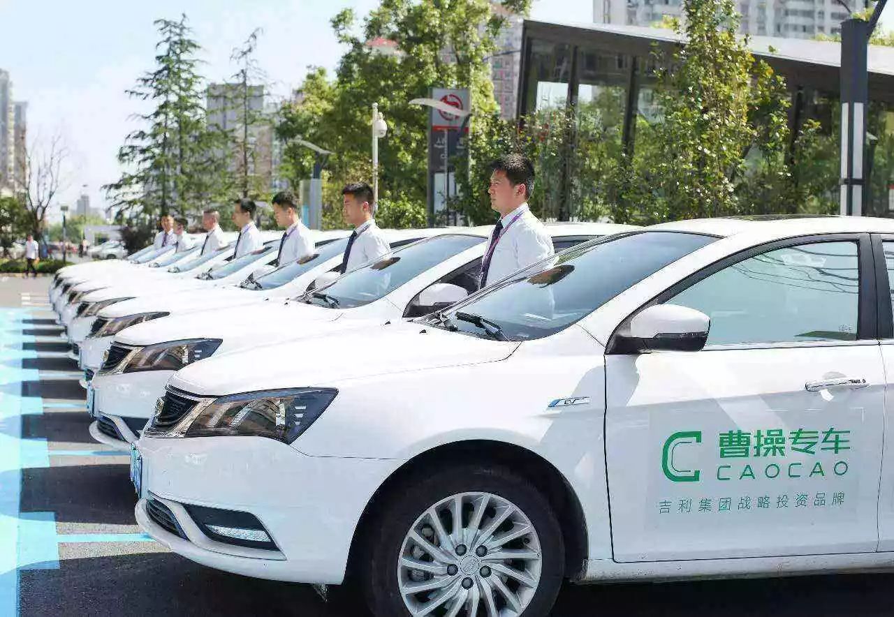 郭树清痛斥违规金融集团，王健林抛售海外资产