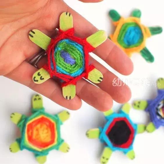 幼儿园废旧纸箱走廊环创吊饰双面,用废旧物品做关于冬天的手工吊饰