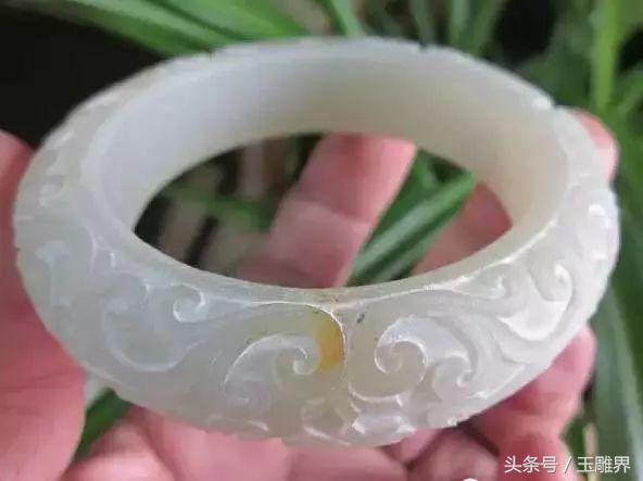 和田玉取不下来怎么办,玉手镯取不下来砸碎什么忌讳