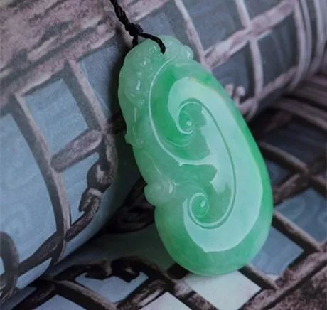 糯种翡翠顶尖叶子,糯种翡翠硬度怎么样啊