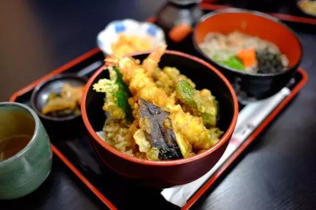 甯︿綘鍘绘棩鏈湅澶滄櫙,涓滀含甯︿綘娓歌鏃ユ湰缇庢櫙