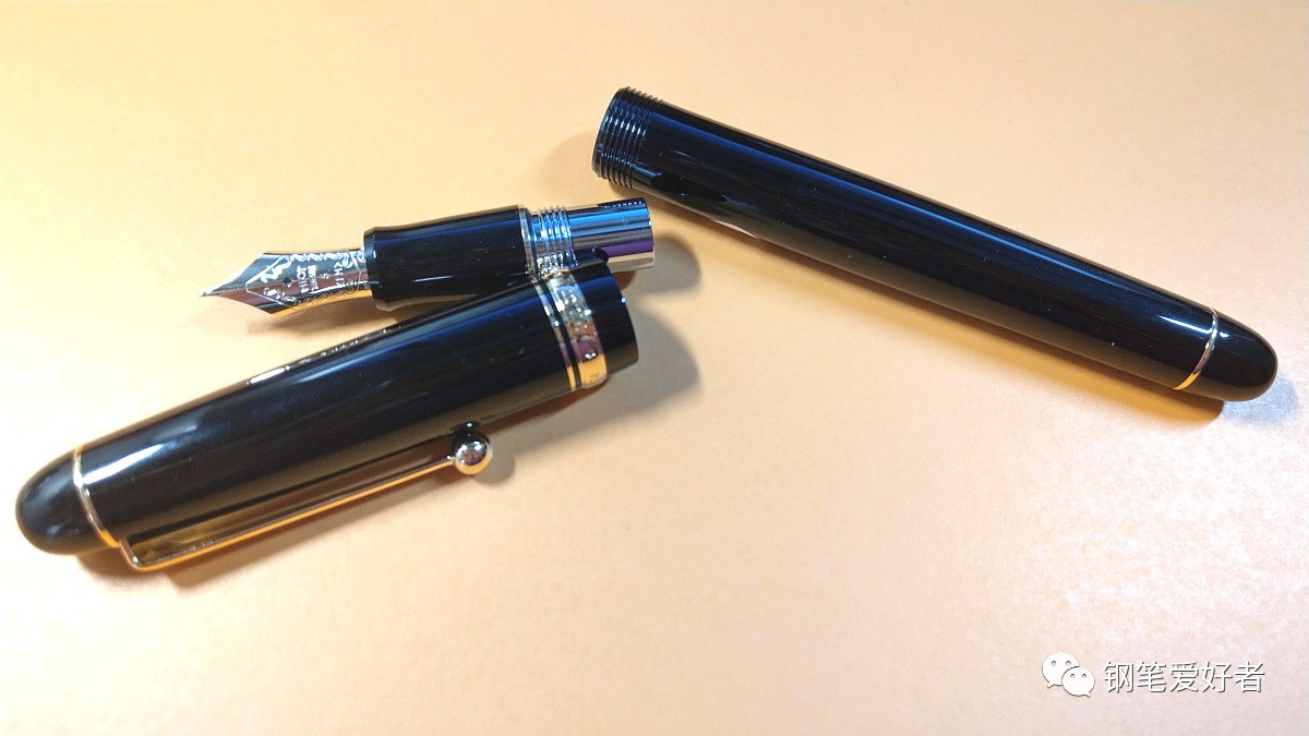 pilot百乐樱花枫叶14k金尖钢笔,百乐74与写乐14k测评