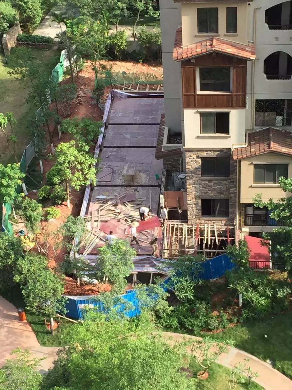 山语城楼顶违建,山语城违章建筑拆除