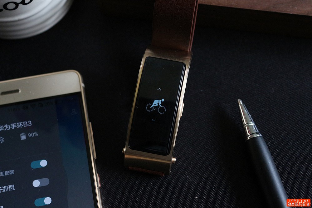 华为手环b3值得买吗,华为手环b3功能及价格