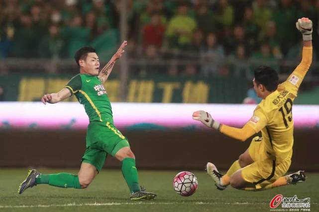 99年的他已经在中超崭露头角,80后的你还打游戏呢?