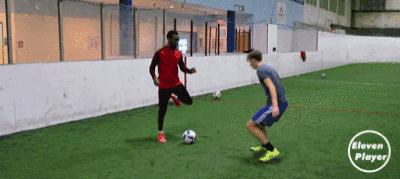 维维足球个人练习教程,新罗足球过人动作教学