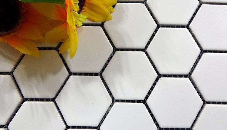 贴瓷砖的4大血泪教训,瓷砖贴不好是砖问题还是手艺问题