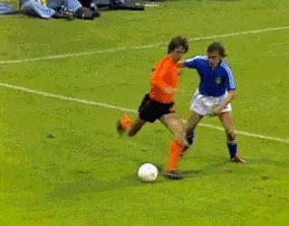 球场上高效过人,球场上轻松过人的一个招式