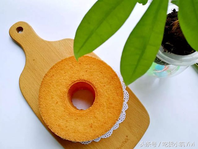 烘焙培训班做的蛋糕都怎么处理了,戚风蛋糕怎么用脱模刀脱模