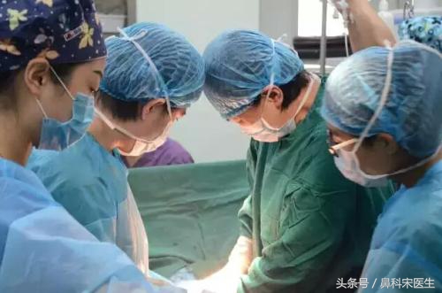 产房——女人的“生死门”，危险过后，总有那么一片安详！