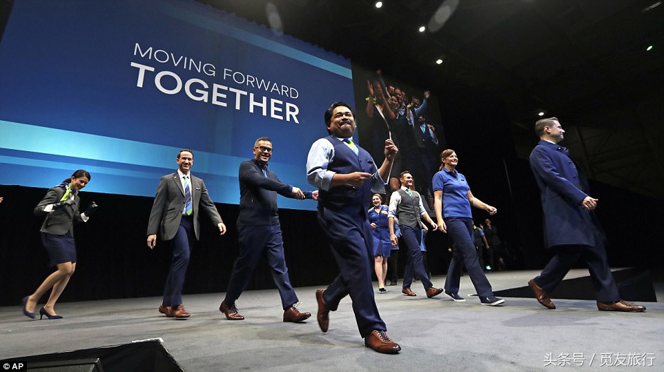 闃挎媺鏂姞鑸┖椋炴満,闃挎媺鏂姞鑸┖鍏徃鍒舵湇