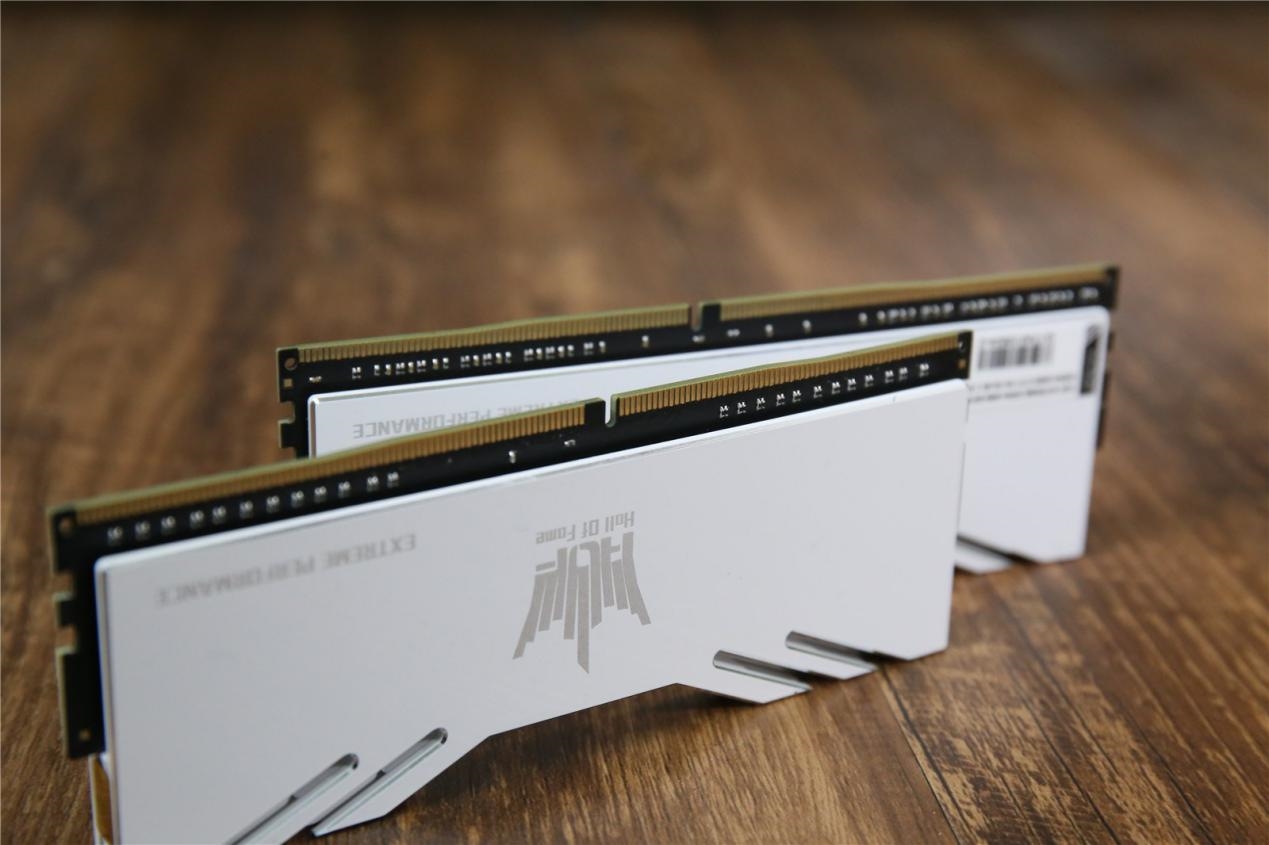 影驰名人堂内存c174000,影驰名人堂内存无法达到4000