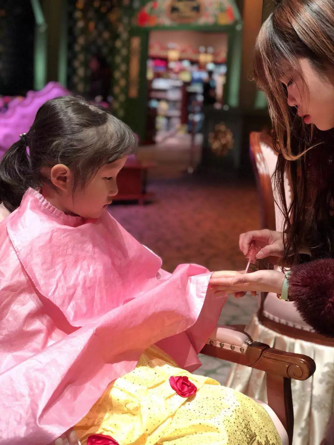 香港迪士尼必玩攻略,香港迪士尼攻略一日游最新一期