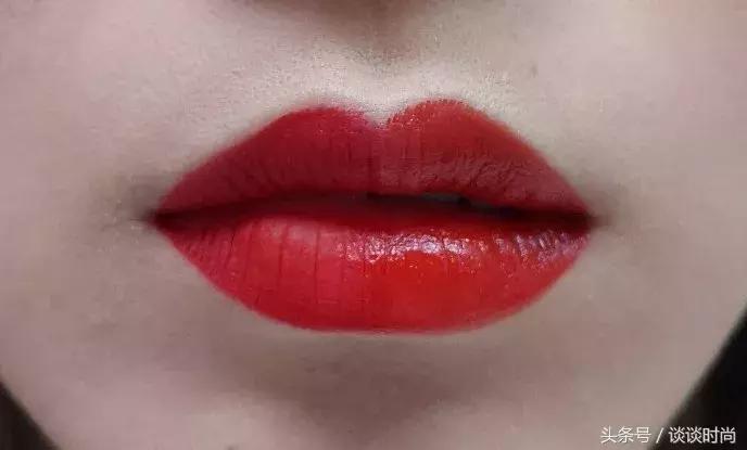 贫民窟女孩和白富美护肤品对比图,贫民窟女孩所有的化妆品和护肤品