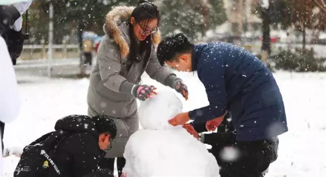 来哈尔滨体验冰雪文化,来哈尔滨带你赏雪