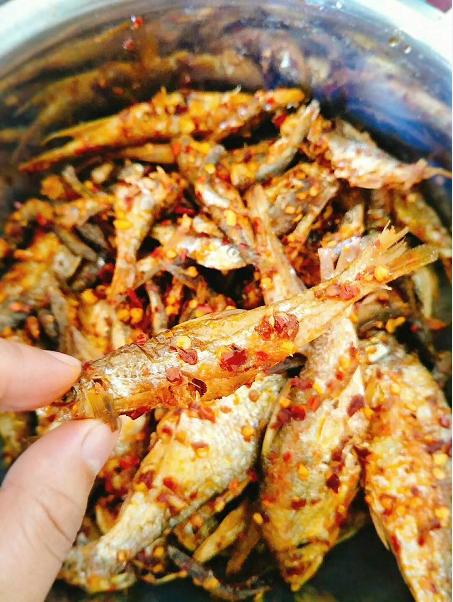 农村河里的这些小野味，你吃过吗？个个是绝品，超好吃！