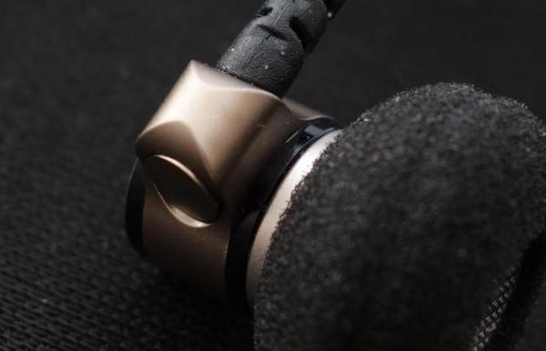 比贫农还穷的是什么,比很多人都过得好但是不快乐