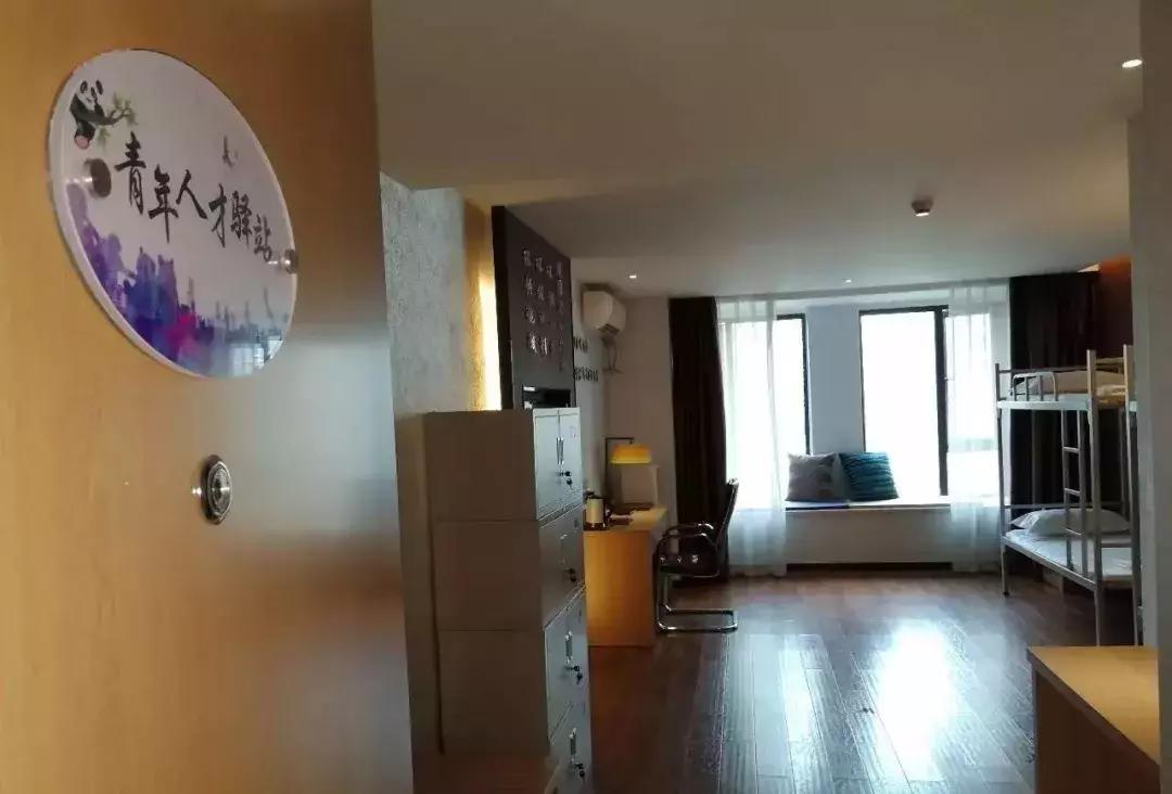 牛爆了原版视频,牛爆了