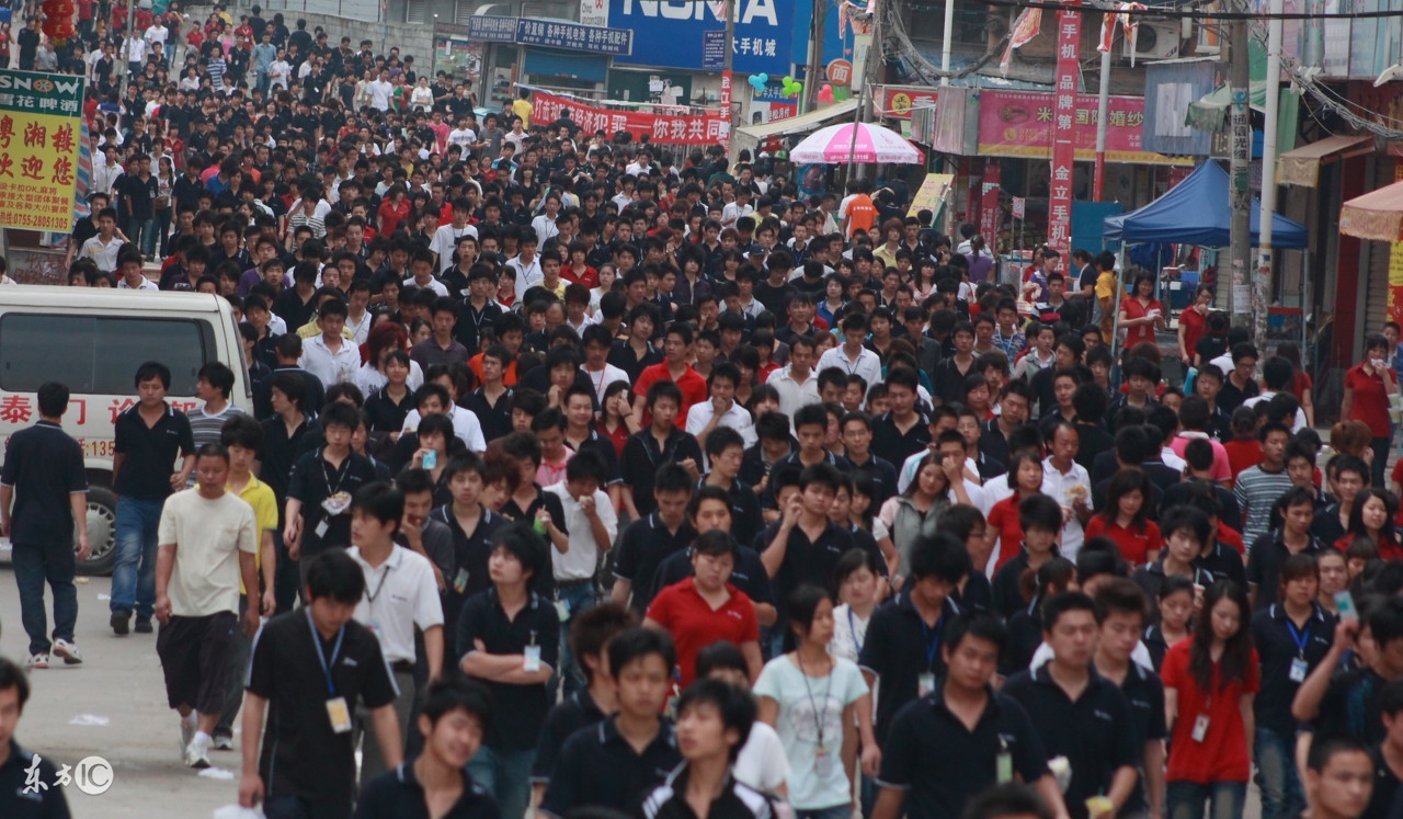 富士康iphone销量断崖式,富士康延后产能影响iphone