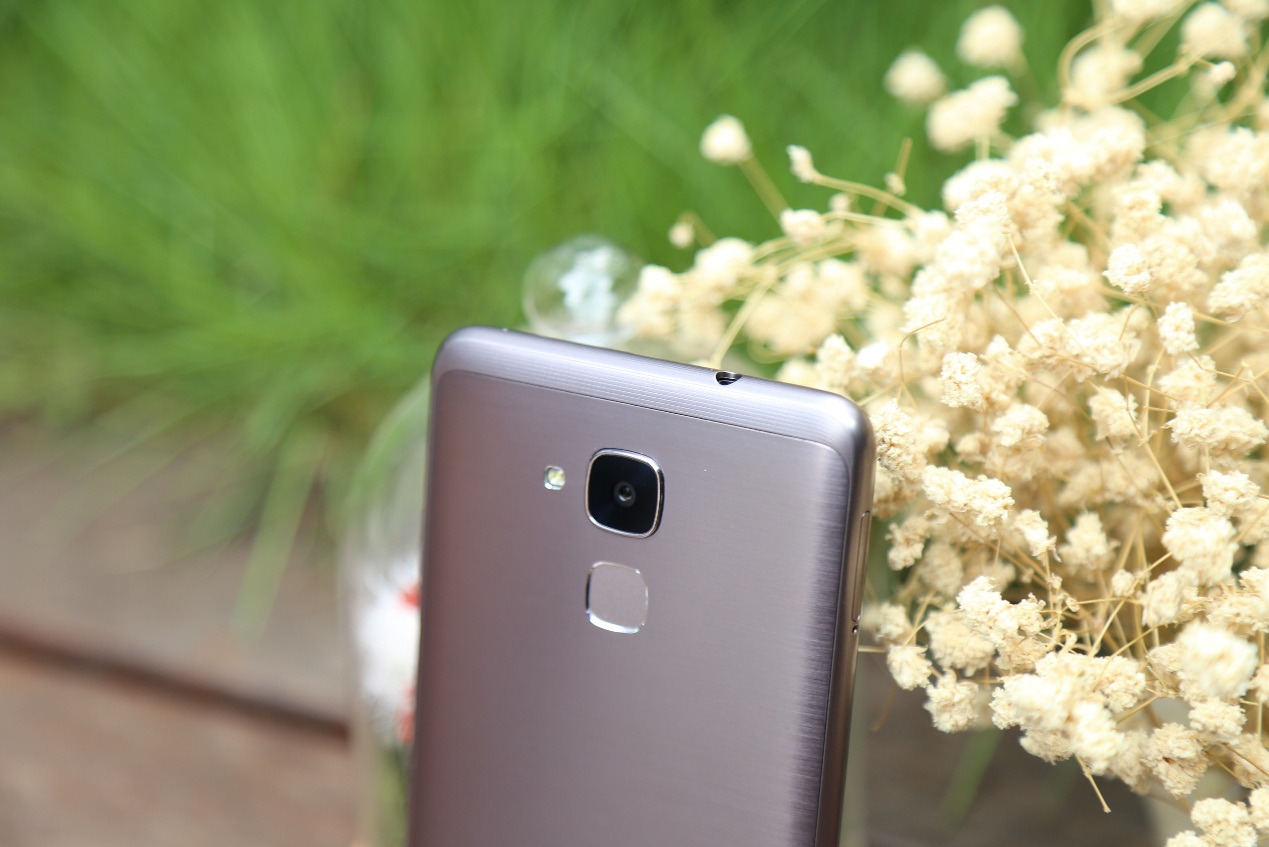 荣耀畅玩5c与荣耀5c是否一样,真芯评测