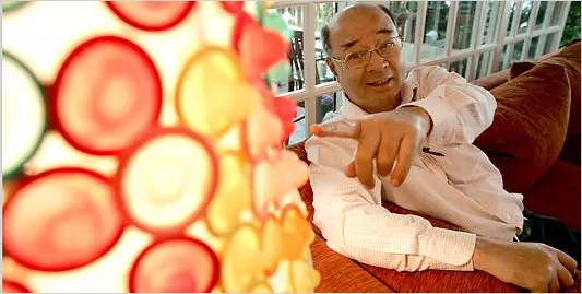 用套套挽救770万人生命！这个75岁泰国老头做到了！