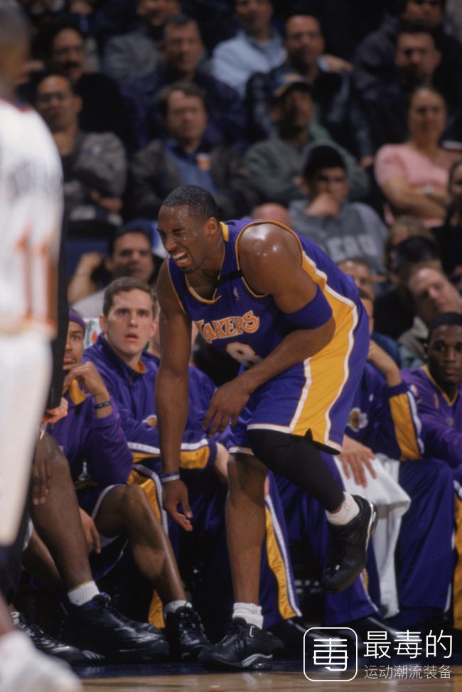 传奇落幕——科比职业生涯赛场球鞋完整回顾