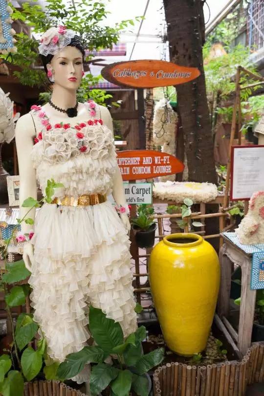 用套套挽救770万人生命!这个75岁泰国老头做到了!