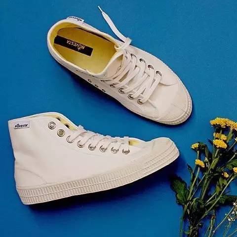 超好看超百搭的小白鞋,十大轻奢小白鞋