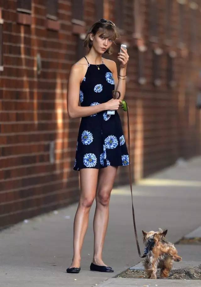 叫醒你的衣柜||告别灰暗，欢迎来到花花世界