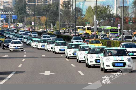 盼达汽车高钰,盼达用车运营视频