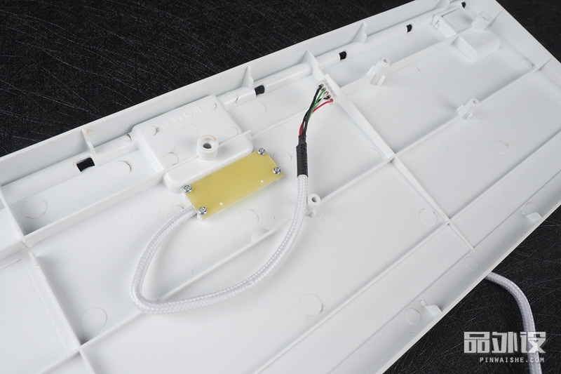 凯酷kc104rgb机械键盘多少钱,凯酷104黑轴机械键盘