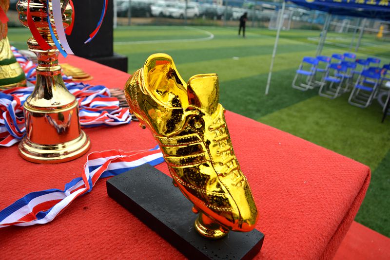 再大的风也抵挡不住,再大的风再大的雨也阻挡不了