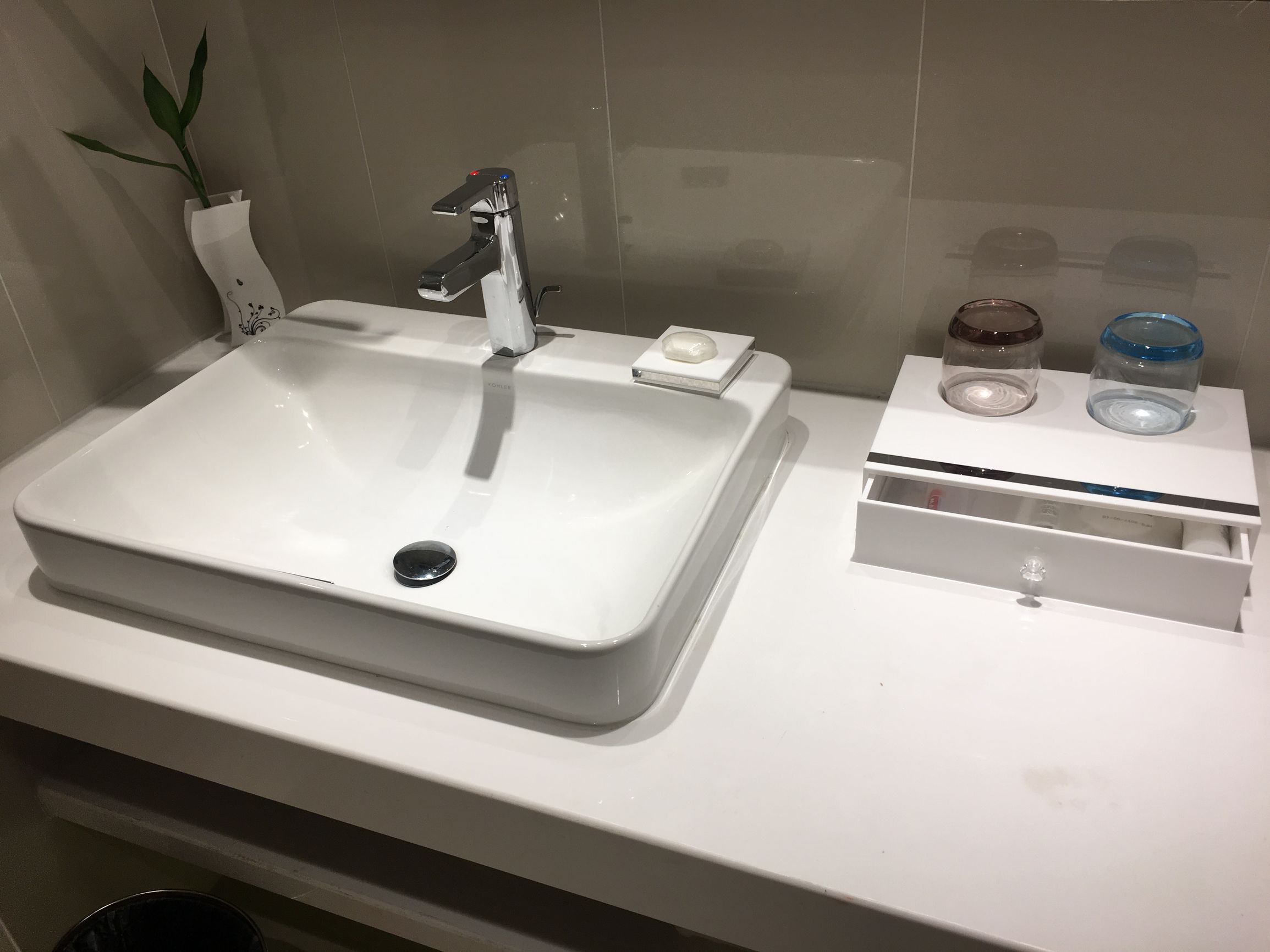 三亚凤凰机场去市区推荐酒店,三亚凤凰机场附近快捷酒店